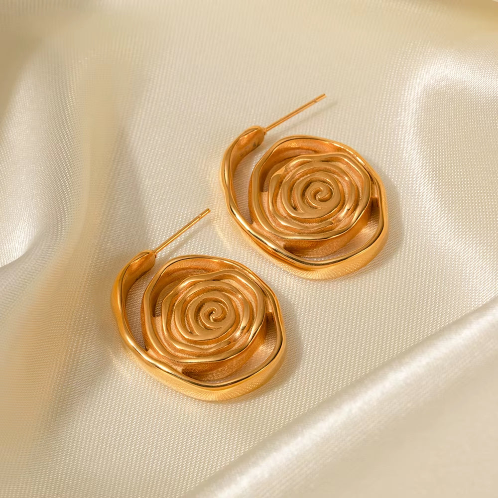 Uworld Radiance 18K Gold Stainless Steel Necklace