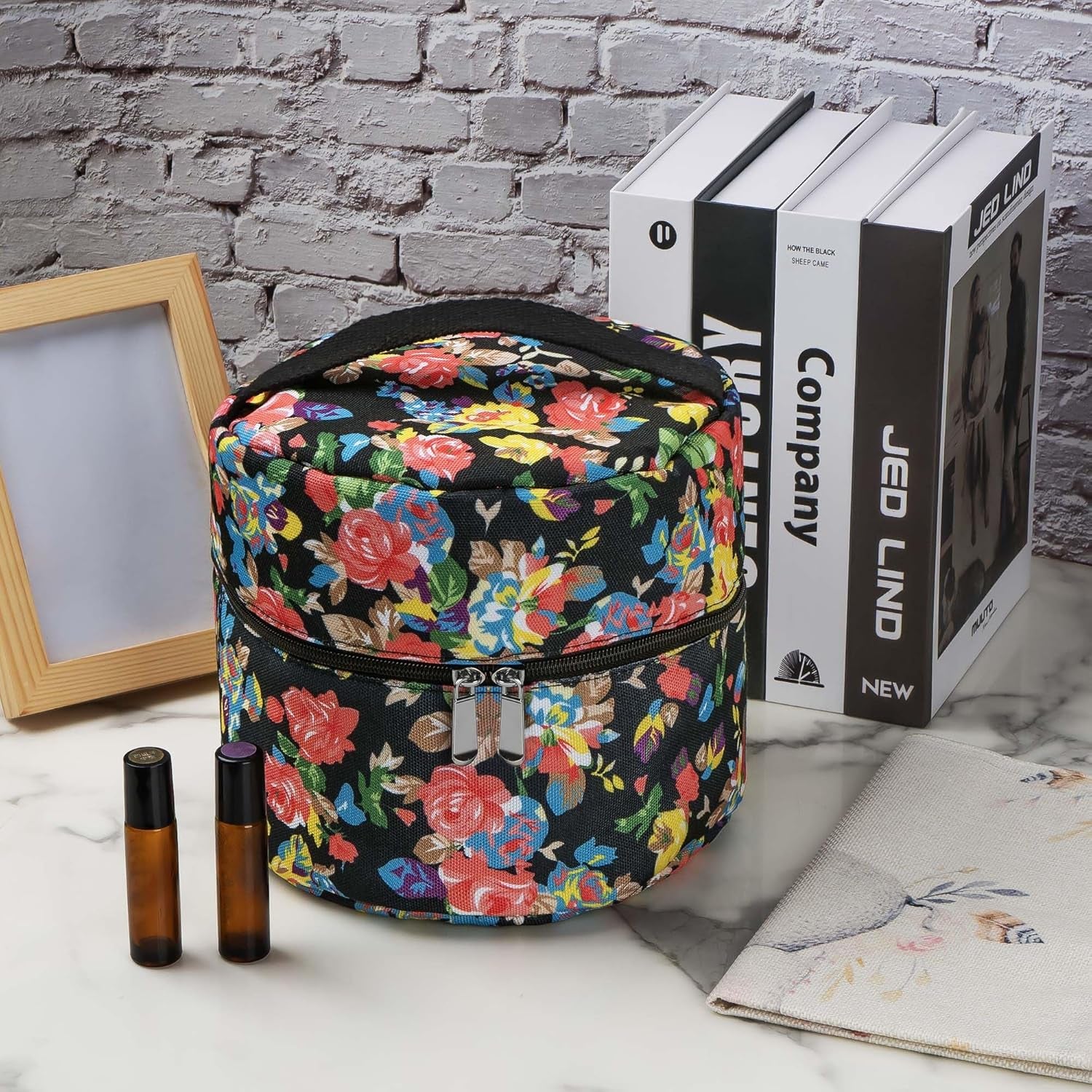 AromaGuard™ Essential Oils & Diffuser Travel Case